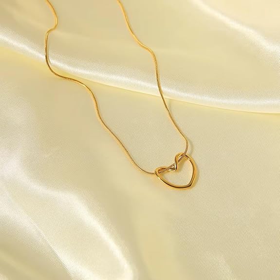 Anti-Tarnish Open Heart Necklace – Minimal Gold