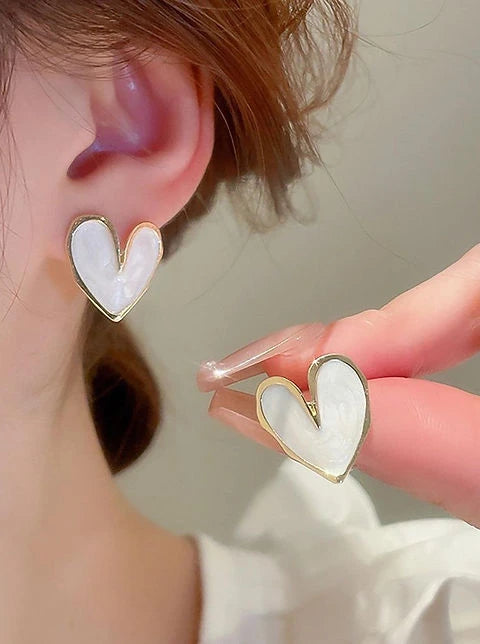 Minimal Heart Stud Earrings